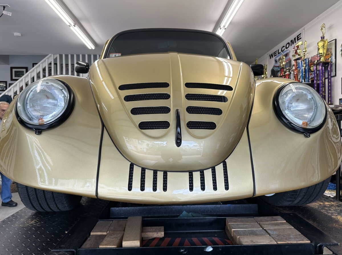 1974 Volkswagen Beetle LS Custom Restomod thumbnail 7