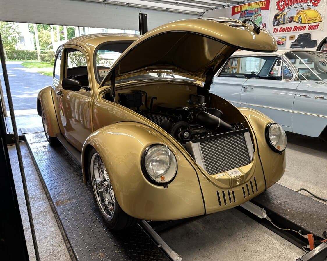 1974 Volkswagen Beetle LS Custom Restomod thumbnail 11