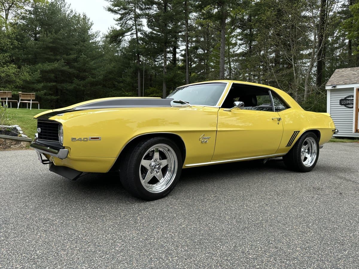 1969 Chevrolet Camaro SS Tribute Restomod Coupe thumbnail 4