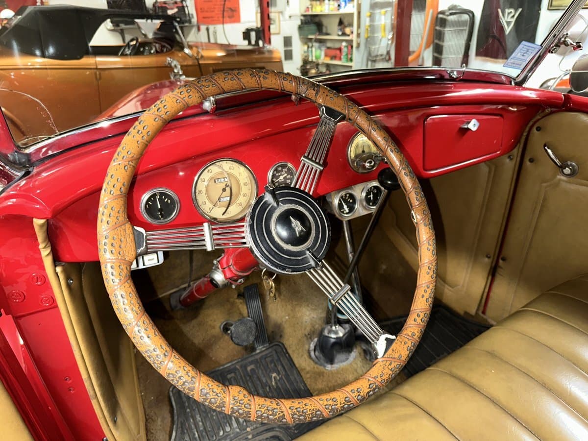 1935 Ford Phaeton Deluxe thumbnail 27