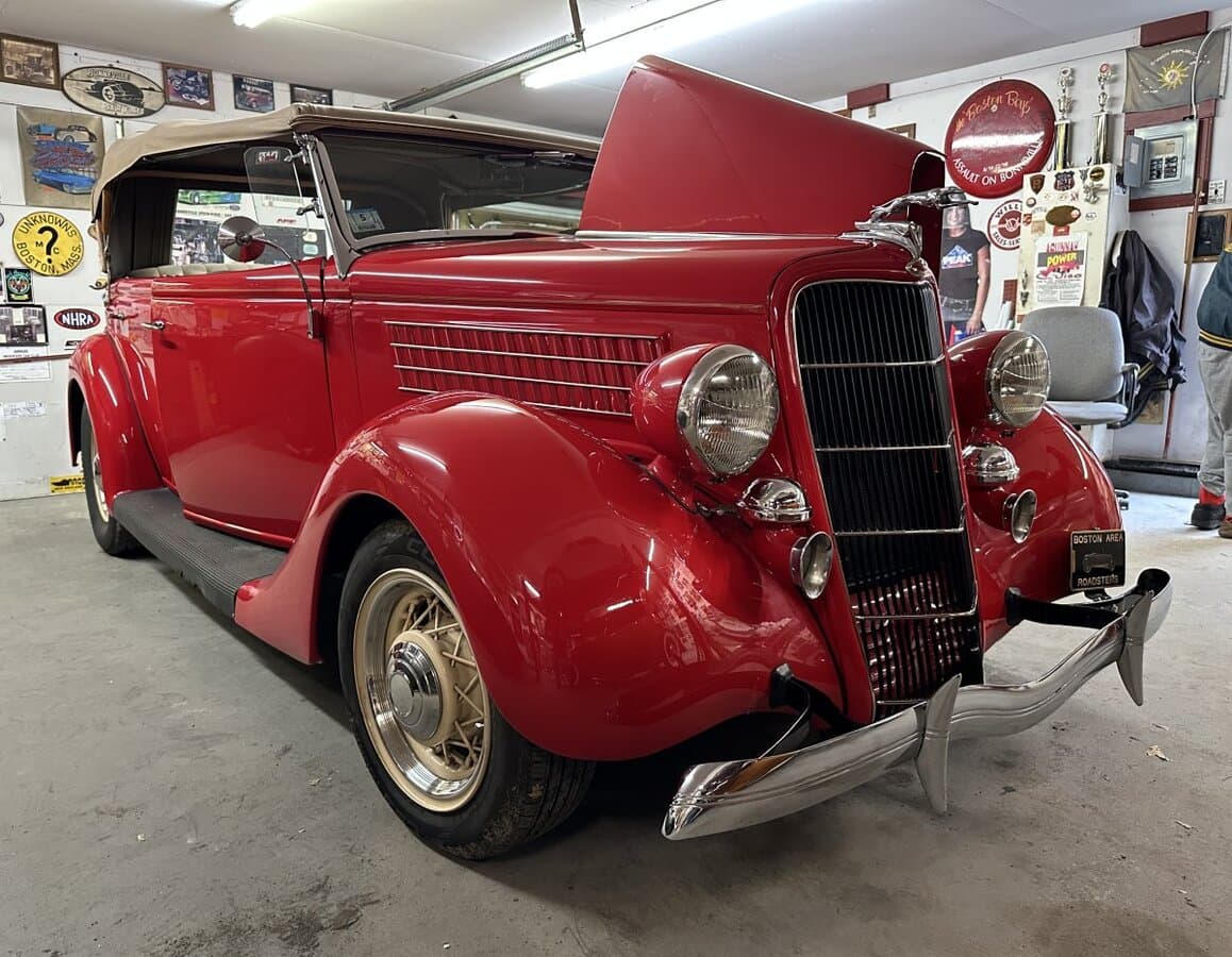 1935 Ford Phaeton Deluxe thumbnail 9