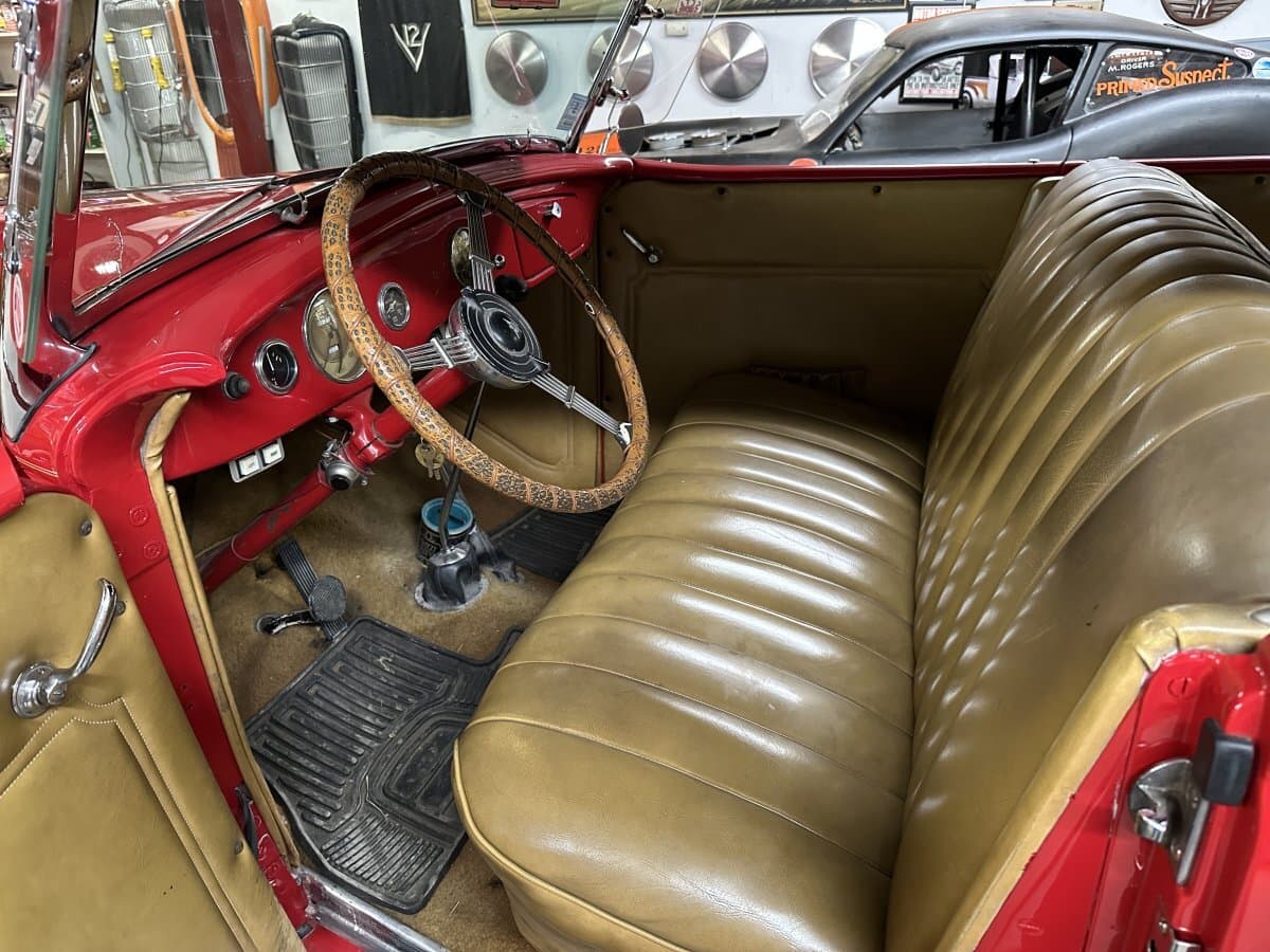1935 Ford Phaeton Deluxe thumbnail 25