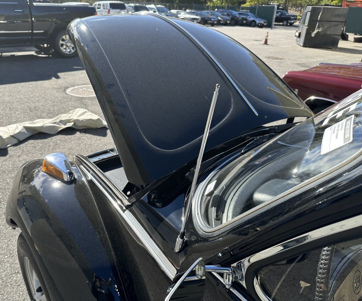 1978 Volkswagen Super Beetle Convertible thumbnail 24