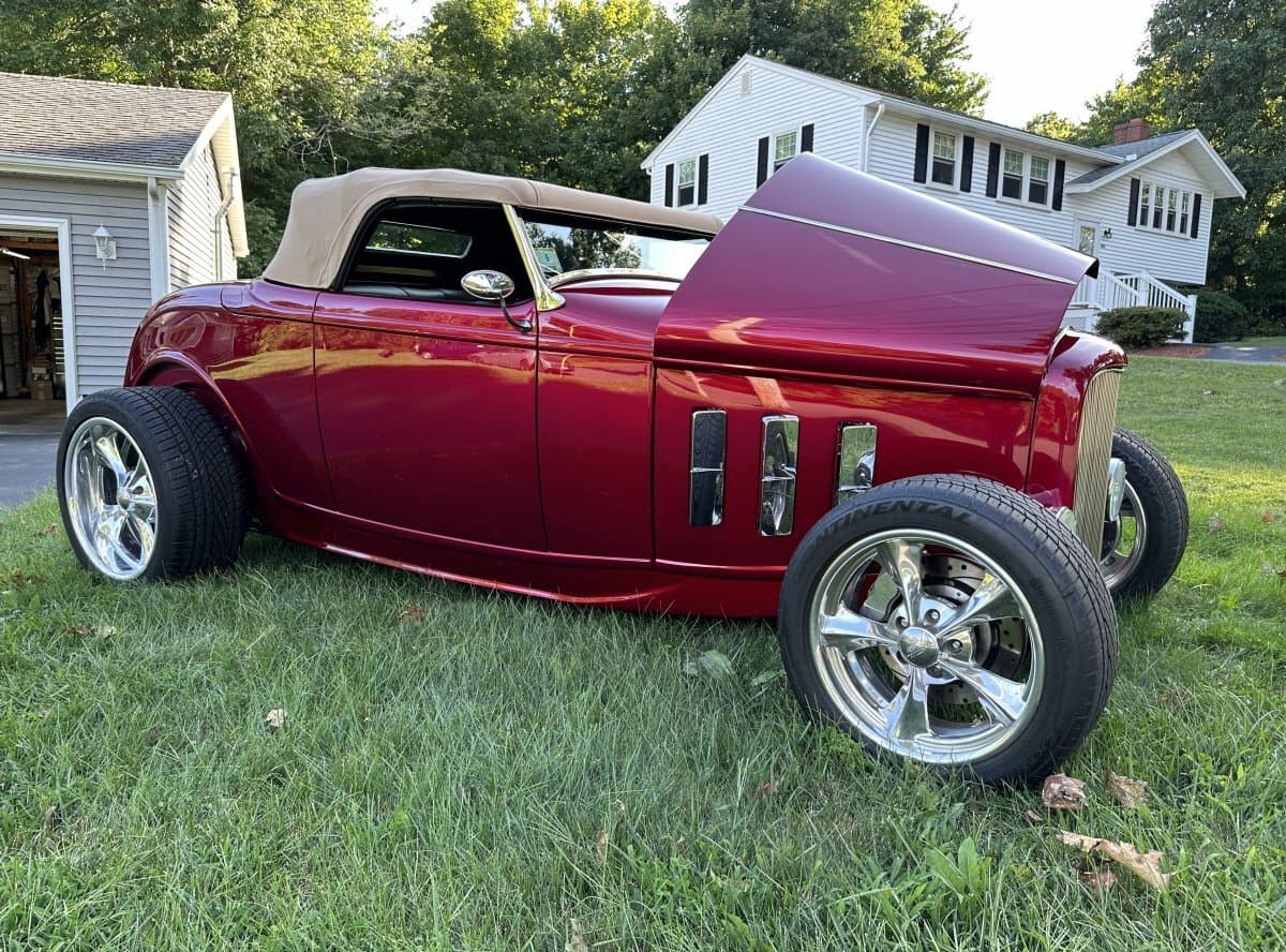 1932 Ford Deuce Roadster thumbnail 6