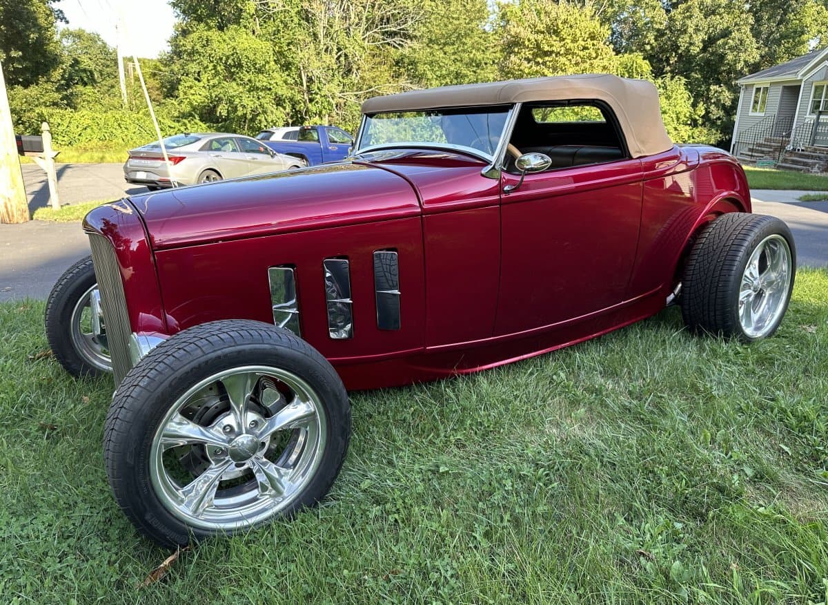 1932 Ford Deuce Roadster thumbnail 10