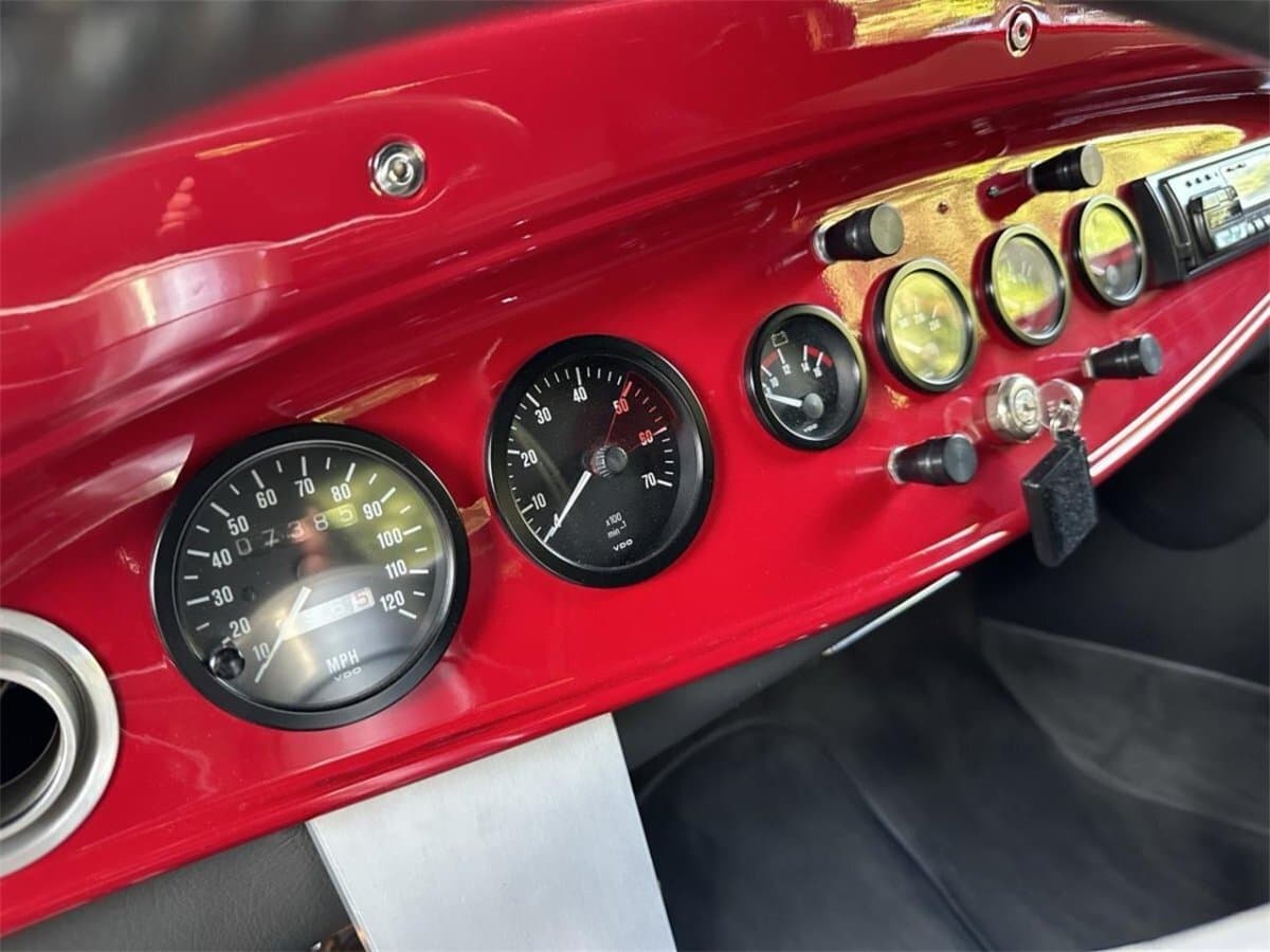 1932 Ford Cabriolet Highboy Custom thumbnail 25