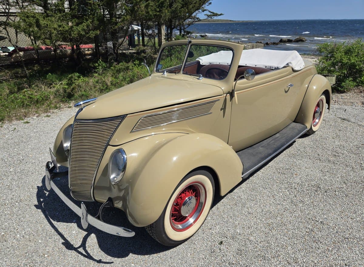 1937 Ford Cabriolet Custom Hot Rod thumbnail 3