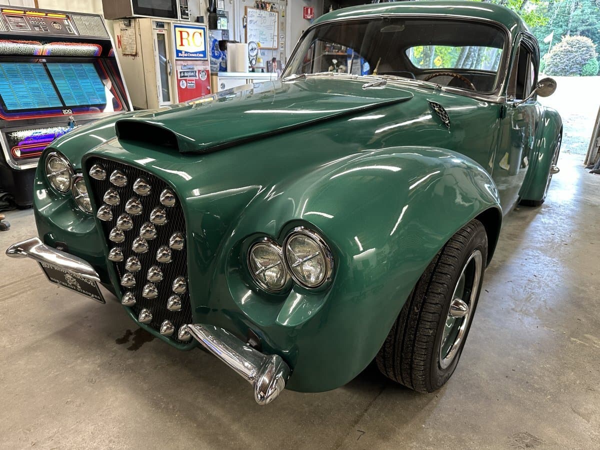 1940 Ford Deluxe Coupe Custom thumbnail 6