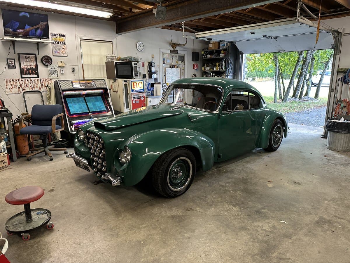 1940 Ford Deluxe Coupe Custom thumbnail 9