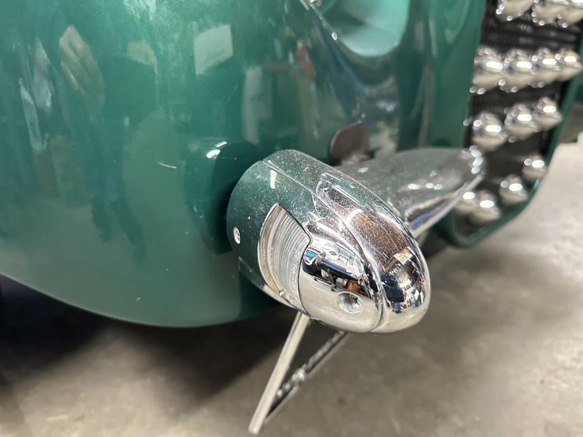 1940 Ford Deluxe Coupe Custom thumbnail 18