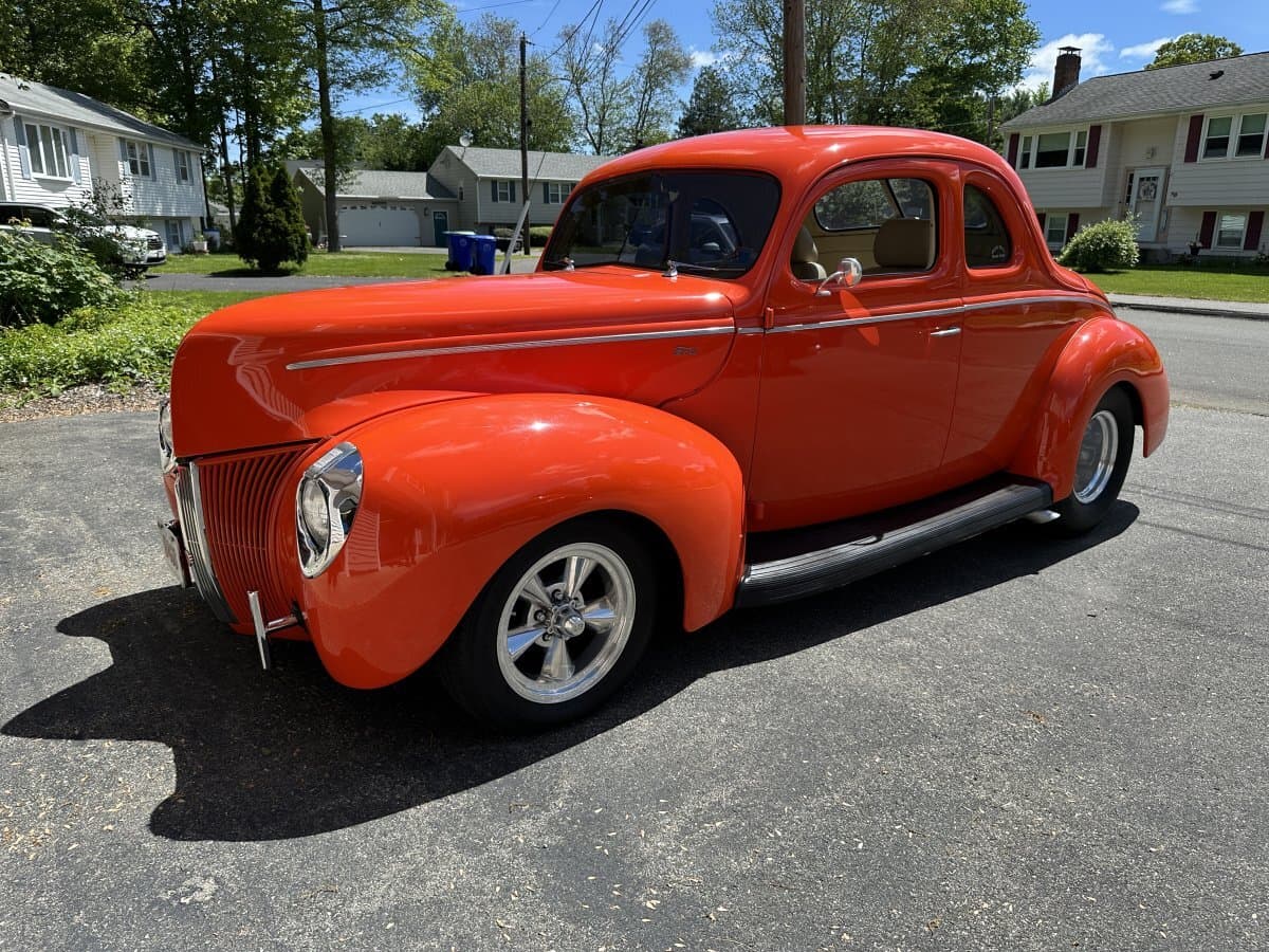 1940 Ford Deluxe Custom Street Rod