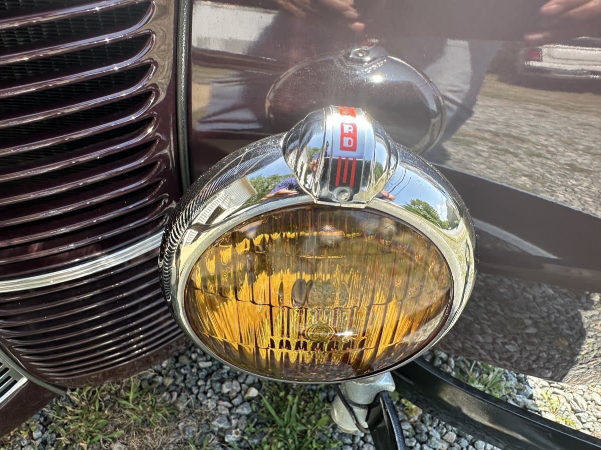1940 Ford Deluxe Opera Coupe thumbnail 10