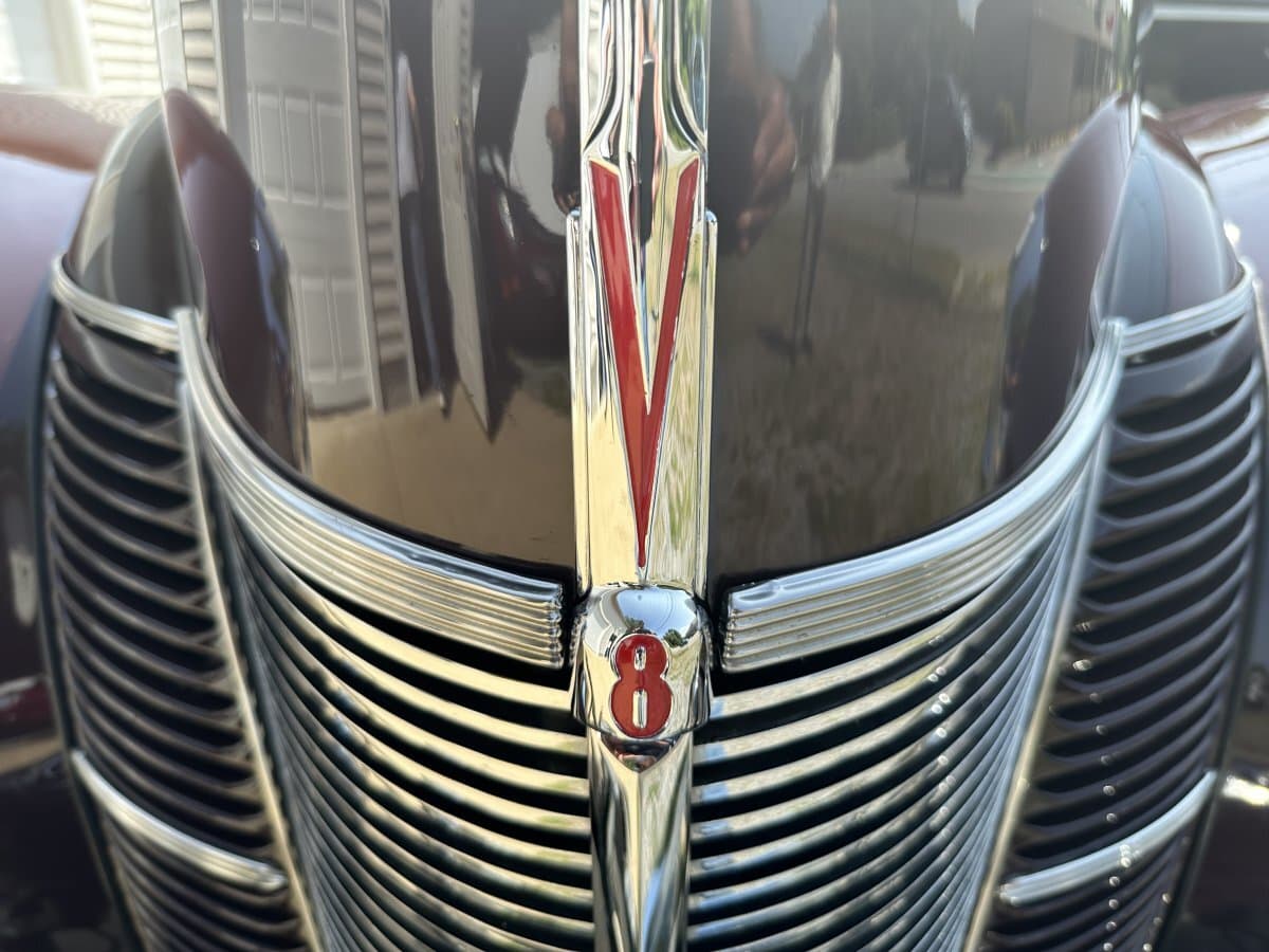 1940 Ford Deluxe Opera Coupe thumbnail 11