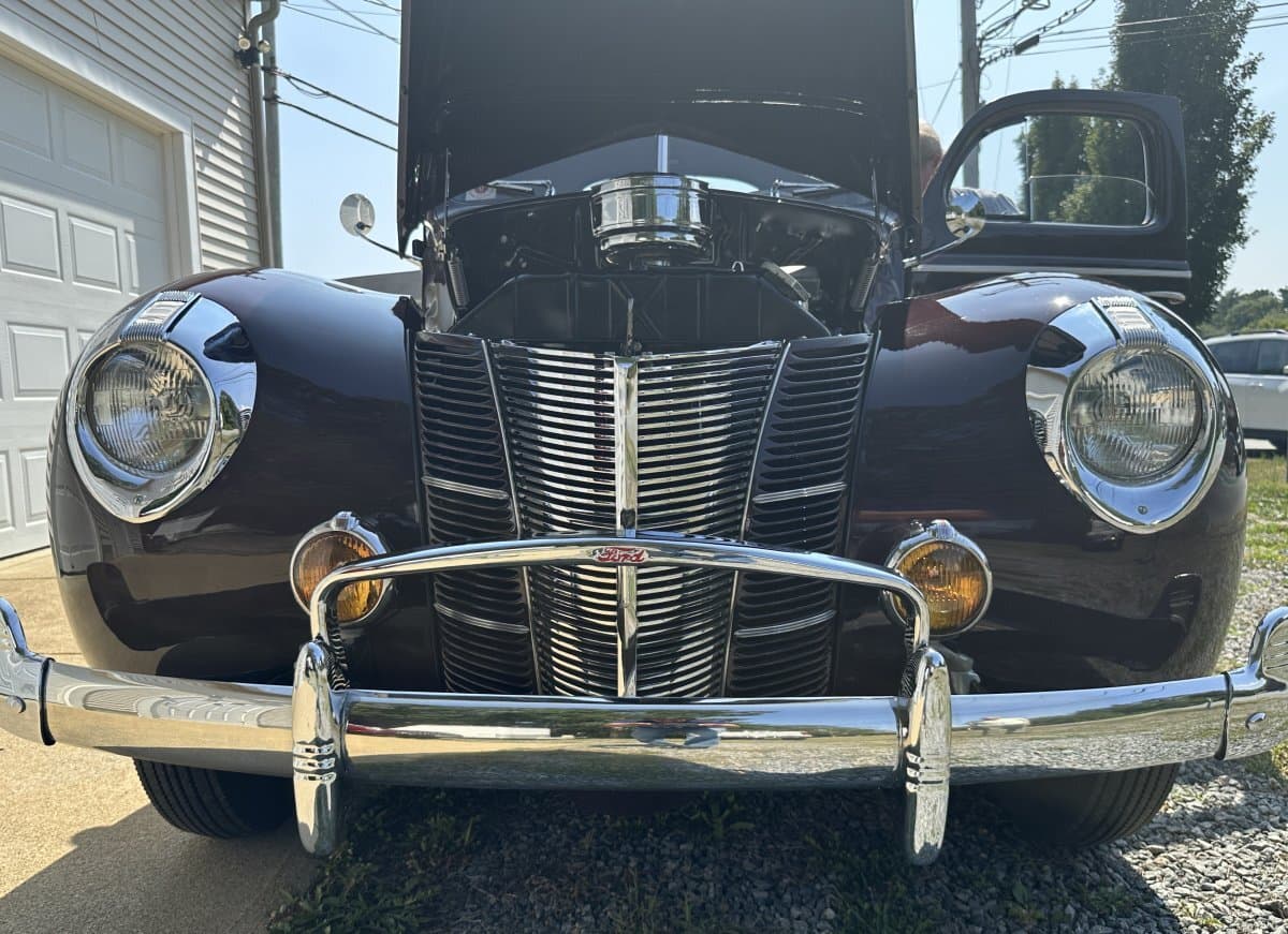 1940 Ford Deluxe Opera Coupe thumbnail 13