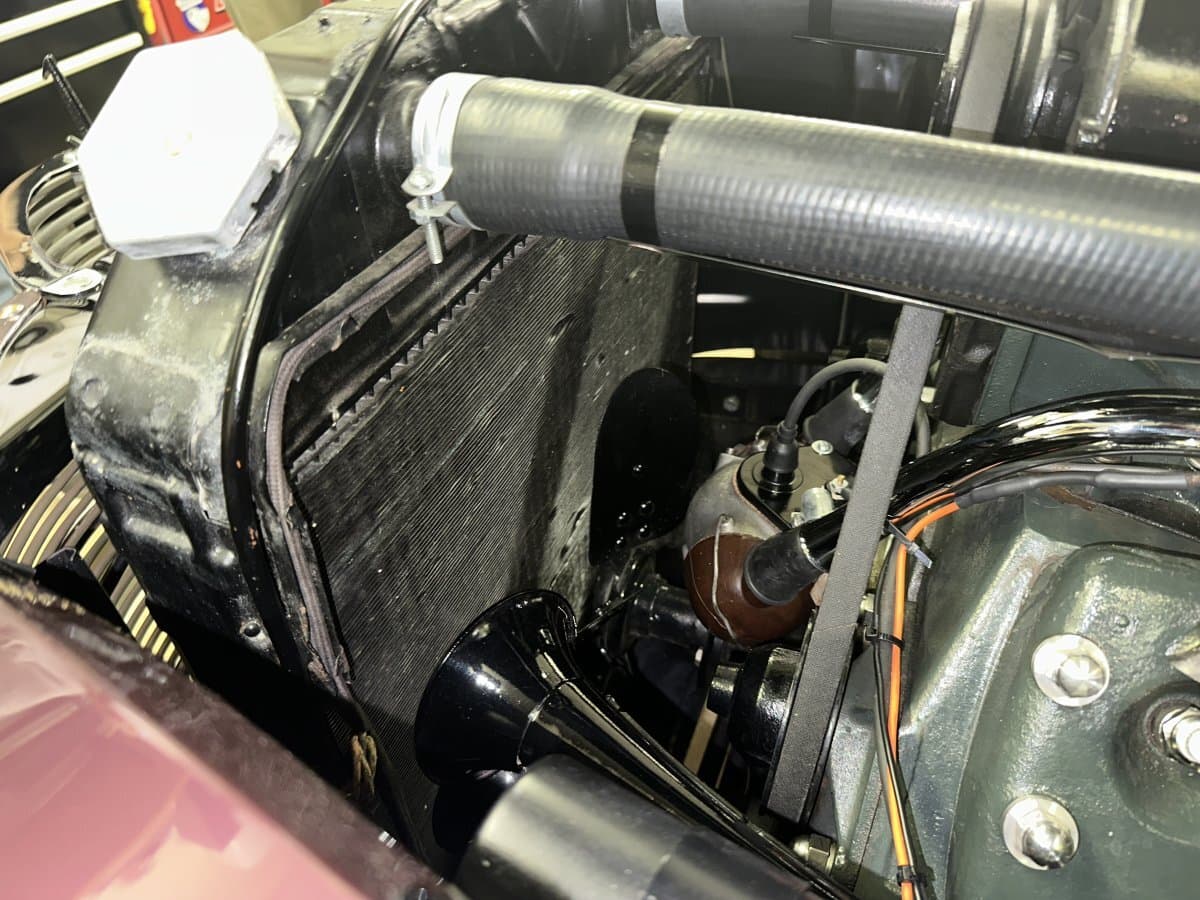 1940 Ford Deluxe Opera Coupe thumbnail 20