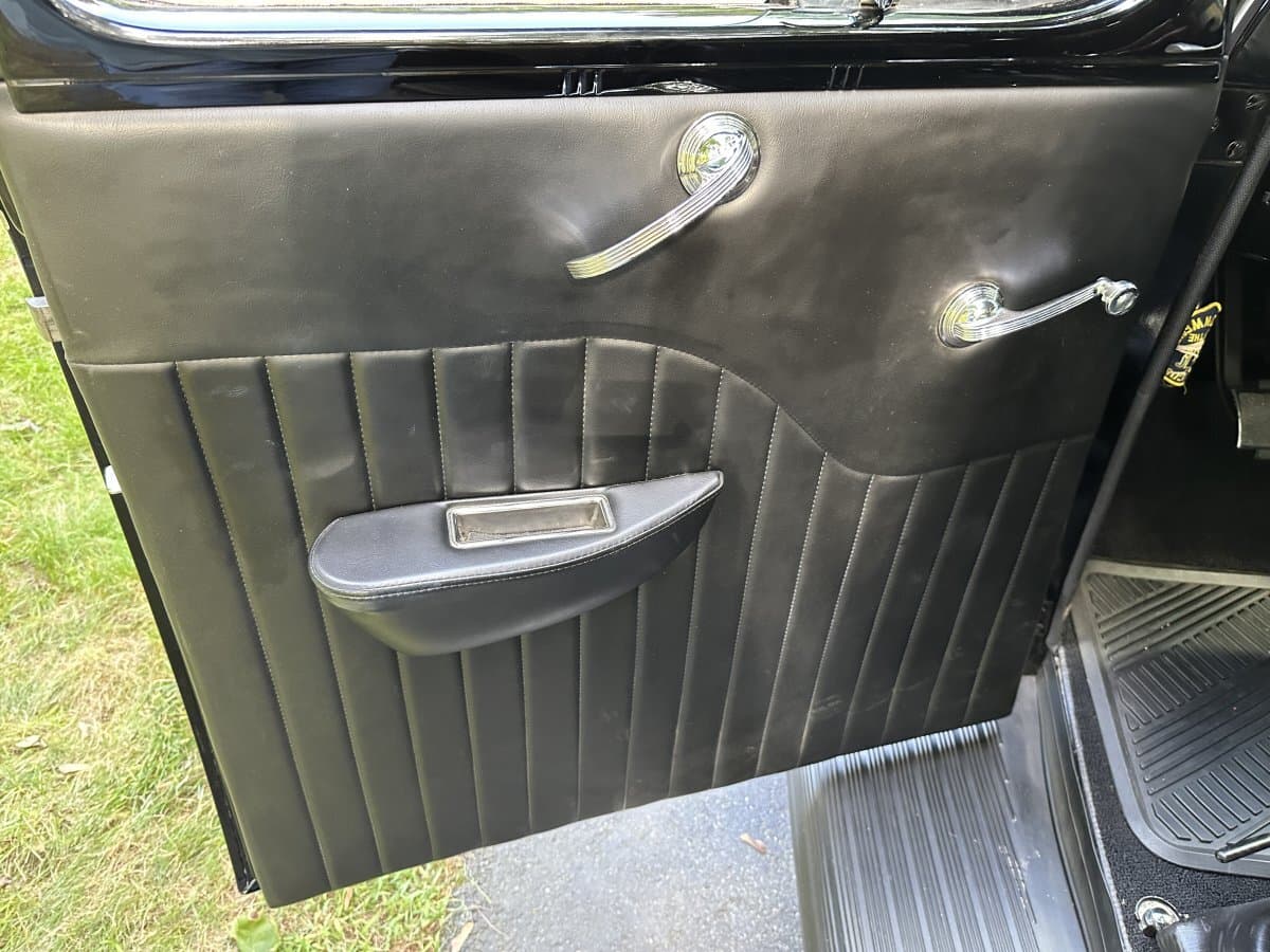 1940 Ford Deluxe Street Rod thumbnail 18