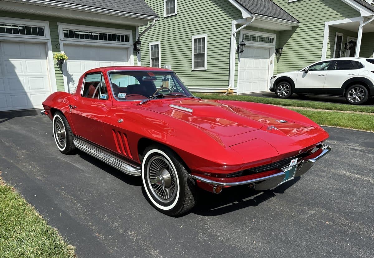 1966 Chevrolet Corvette Coupe thumbnail 6