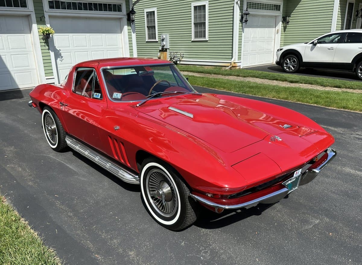 1966 Chevrolet Corvette Coupe thumbnail 7