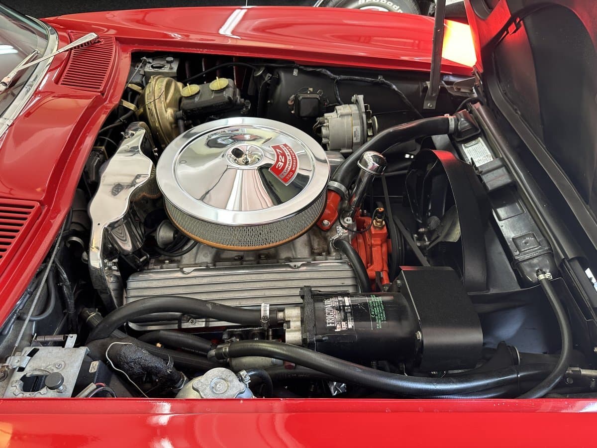 1966 Chevrolet Corvette Coupe thumbnail 18
