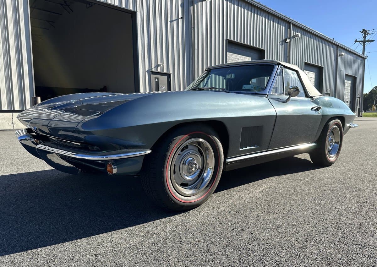 1967 Chevrolet Corvette Convertible — photo 1