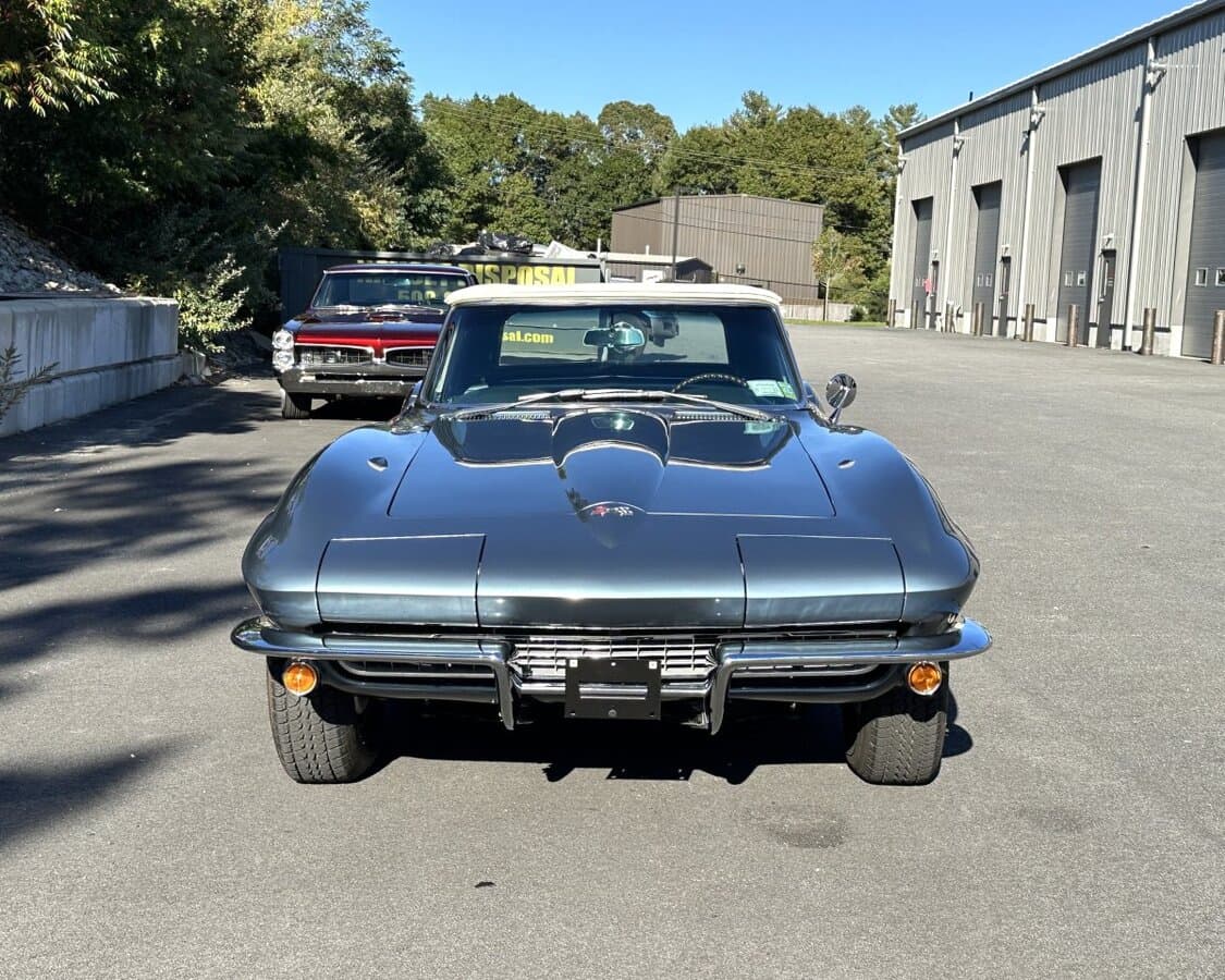 1967 Chevrolet Corvette Convertible thumbnail 7