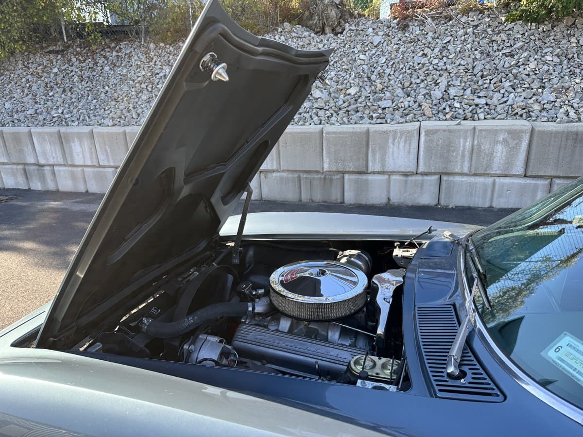 1967 Chevrolet Corvette Convertible thumbnail 13