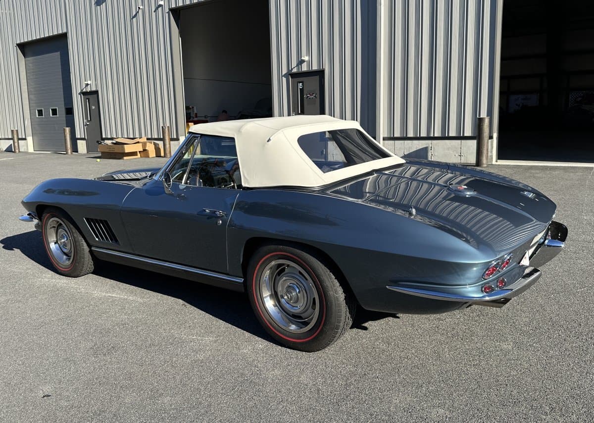 1967 Chevrolet Corvette Convertible thumbnail 19