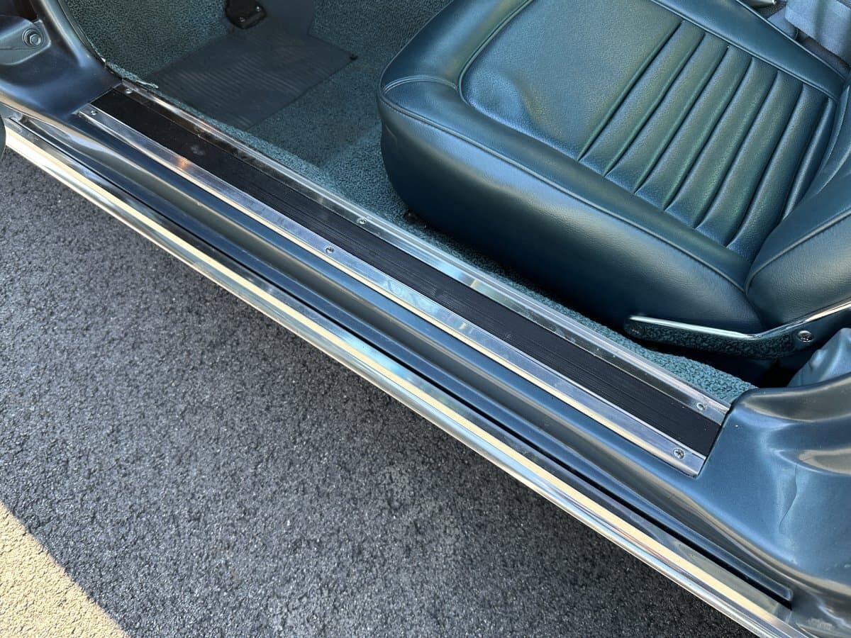 1967 Chevrolet Corvette Convertible thumbnail 24