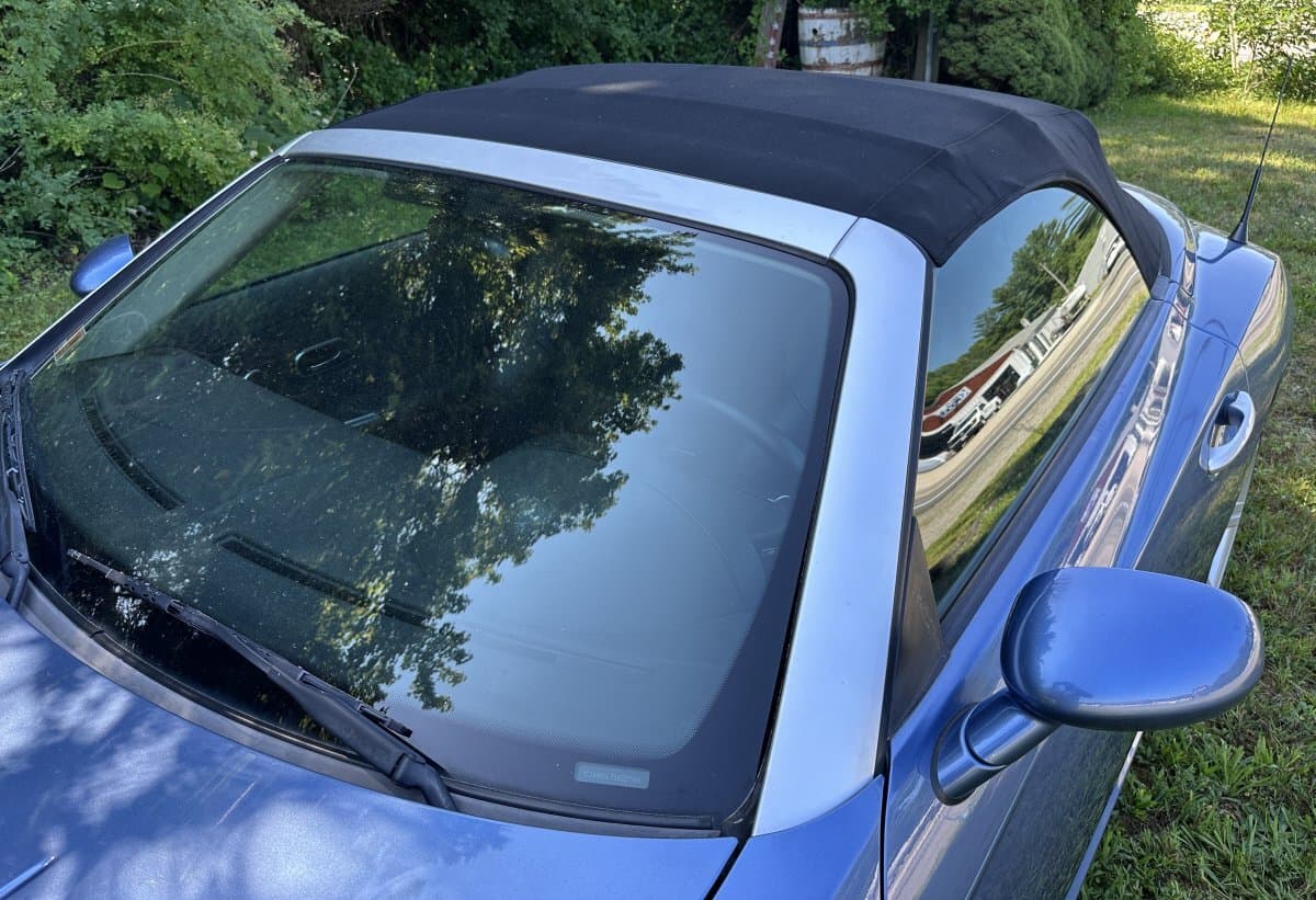 2005 Chrysler Crossfire Limited Roadster thumbnail 28