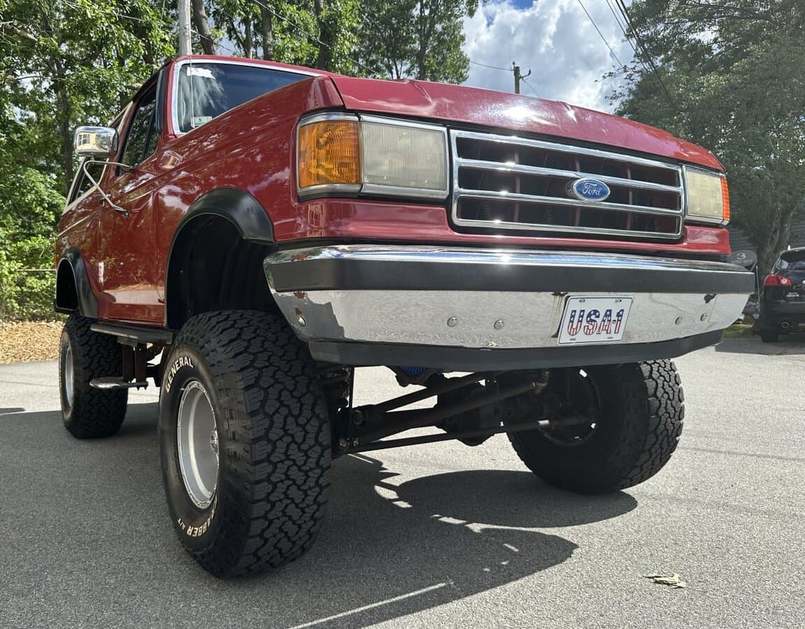 1990 Ford Bronco 4x4 Eddie Bauer Edition thumbnail 4