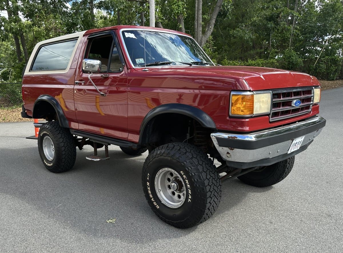1990 Ford Bronco 4x4 Eddie Bauer Edition thumbnail 5