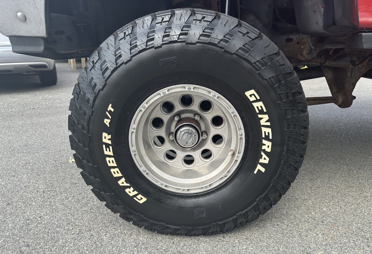 1990 Ford Bronco 4x4 Eddie Bauer Edition thumbnail 24