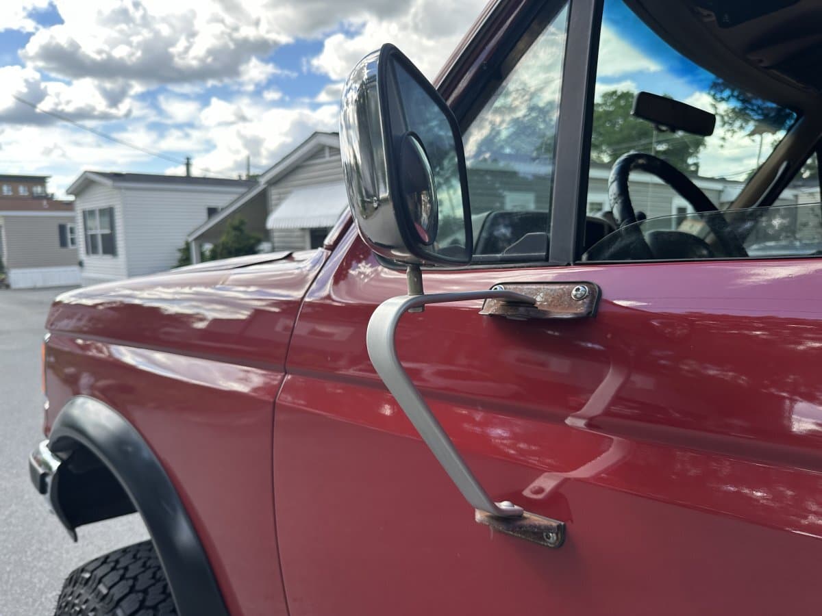 1990 Ford Bronco 4x4 Eddie Bauer Edition thumbnail 26
