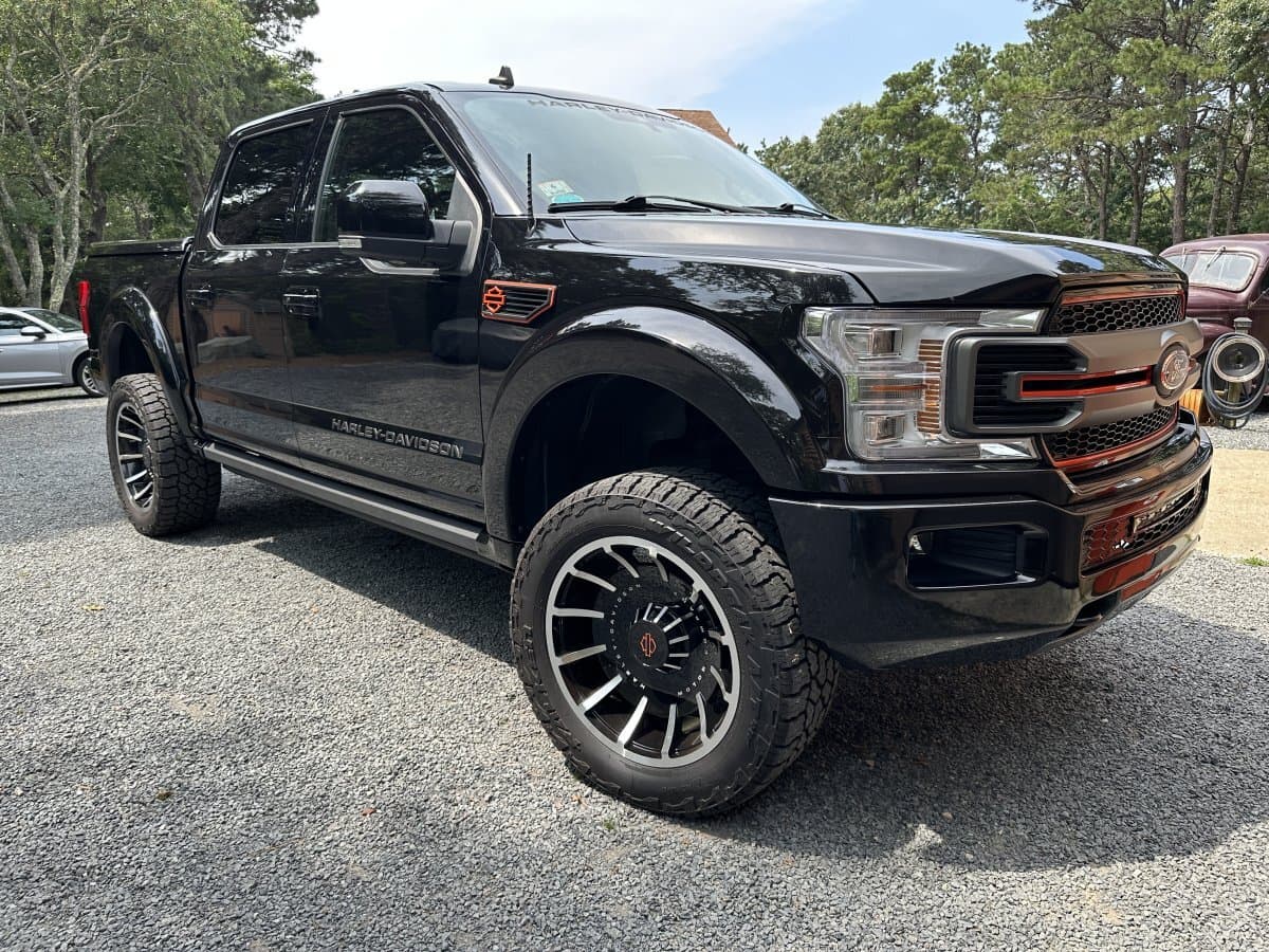 2019 Ford F150 Lariat Harley Davidson Edition thumbnail 4