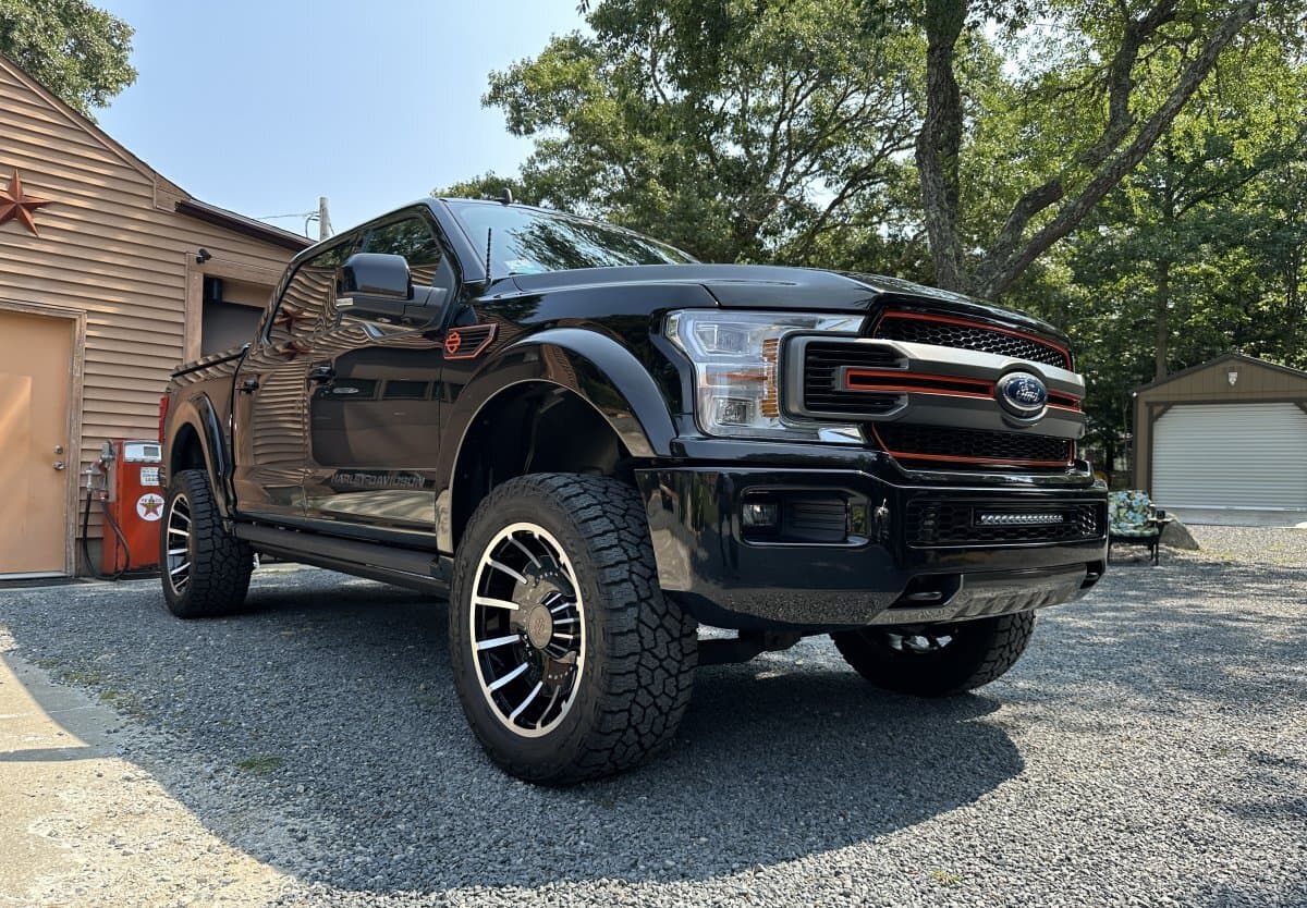 2019 Ford F150 Lariat Harley Davidson Edition thumbnail 5