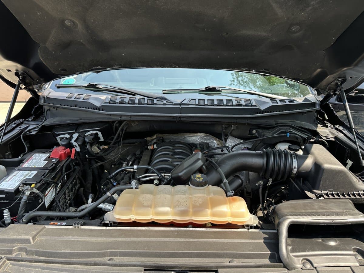 2019 Ford F150 Lariat Harley Davidson Edition thumbnail 15