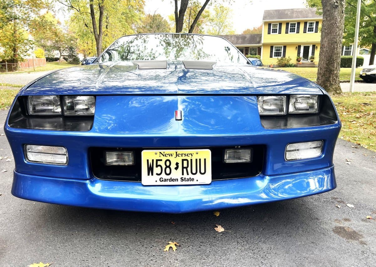 1987 Chevrolet Camaro IROC Z28 thumbnail 8