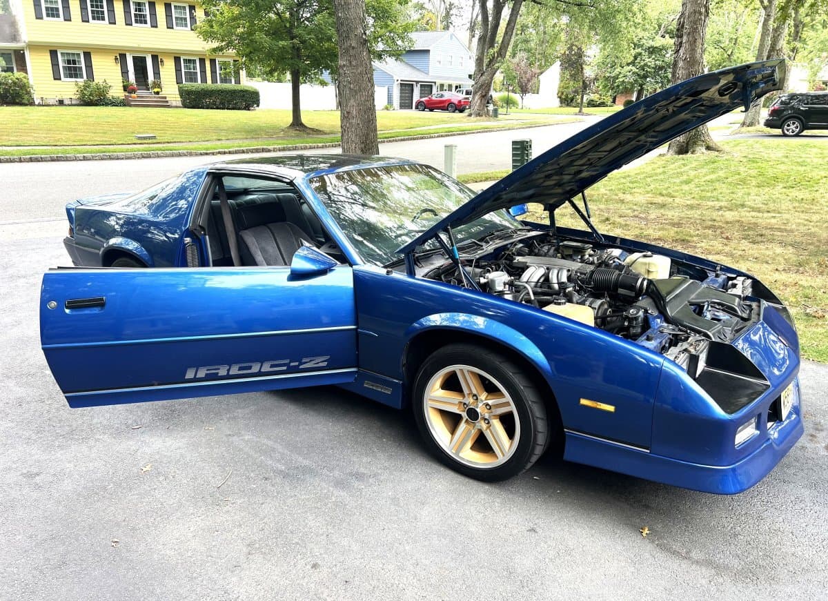 1987 Chevrolet Camaro IROC Z28 thumbnail 10