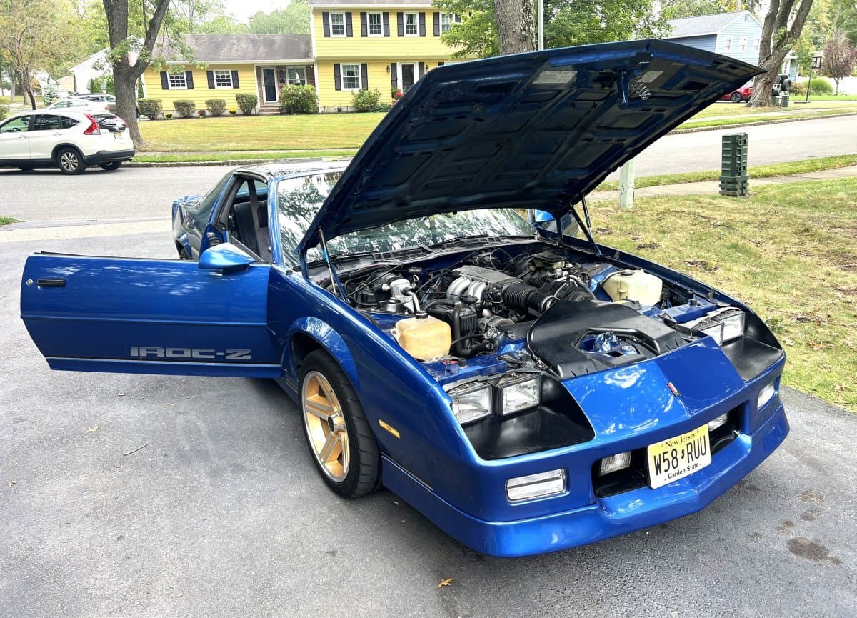 1987 Chevrolet Camaro IROC Z28 thumbnail 11