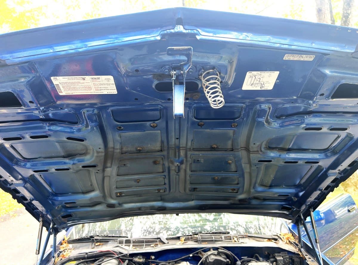 1987 Chevrolet Camaro IROC Z28 thumbnail 13