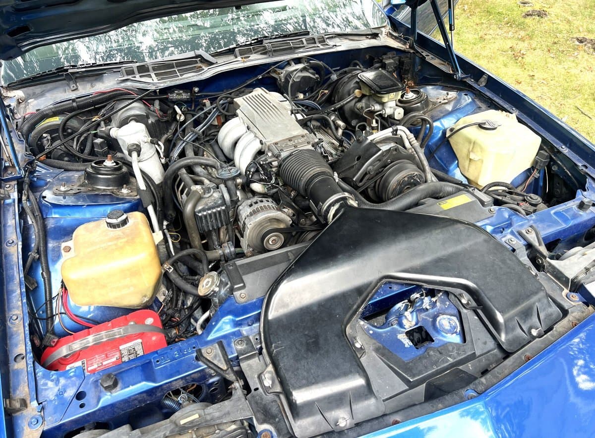 1987 Chevrolet Camaro IROC Z28 thumbnail 15