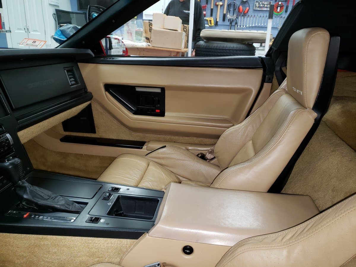1987 Chevrolet Corvette Convertible thumbnail 27