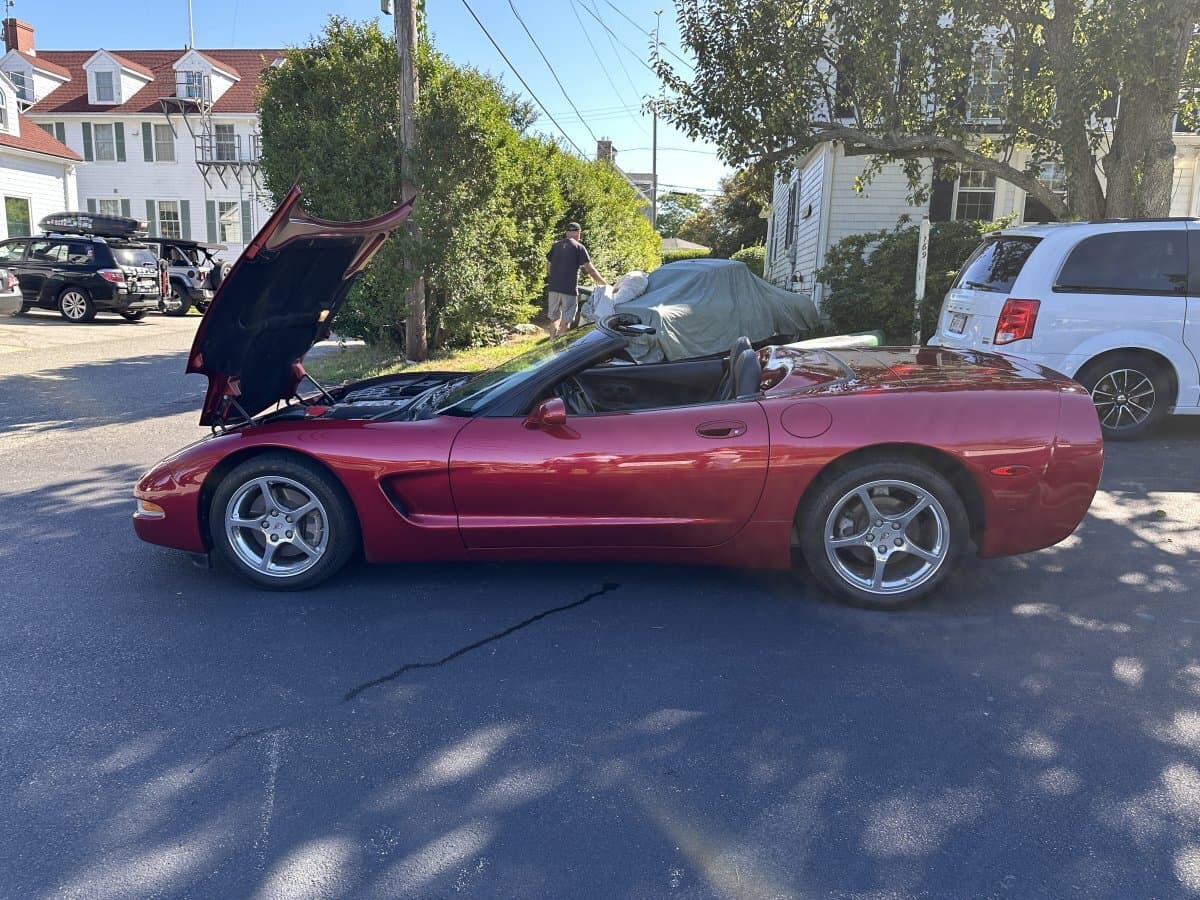 2002 Chevrolet Corvette Convertible thumbnail 28