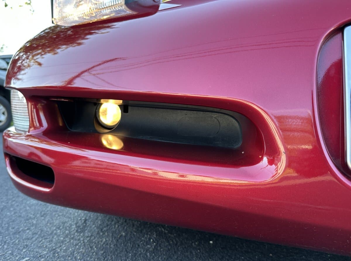2002 Chevrolet Corvette Convertible thumbnail 7