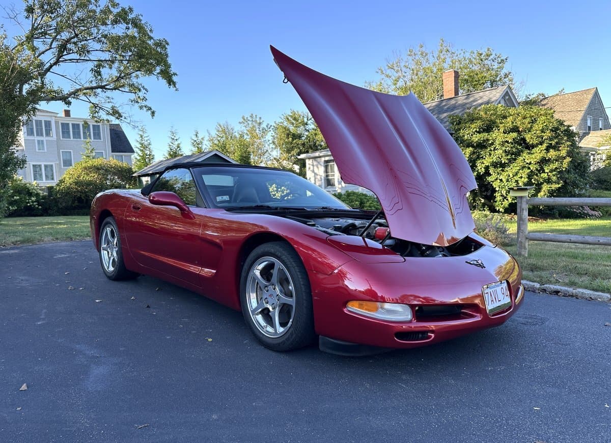 2002 Chevrolet Corvette Convertible thumbnail 13