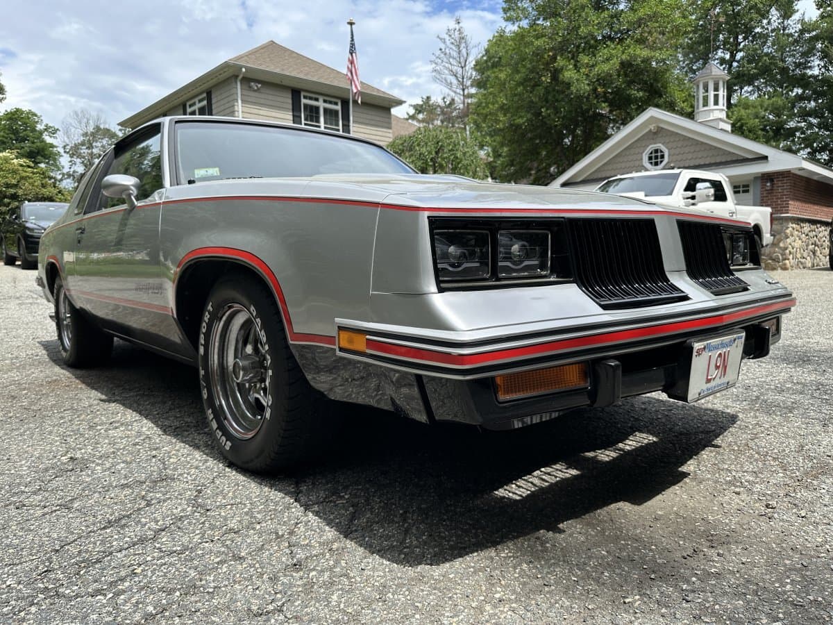 1984 Oldsmobile Hurst/Olds Coupe thumbnail 3