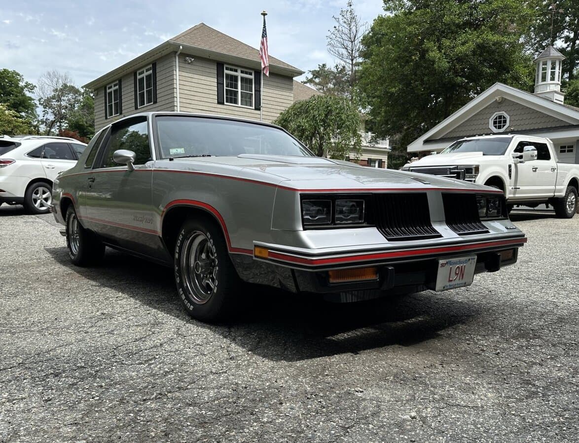 1984 Oldsmobile Hurst/Olds Coupe thumbnail 4
