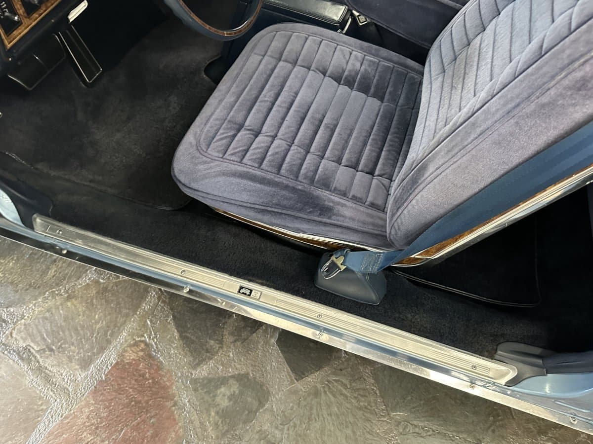 1981 Buick Riviera Coupe thumbnail 27