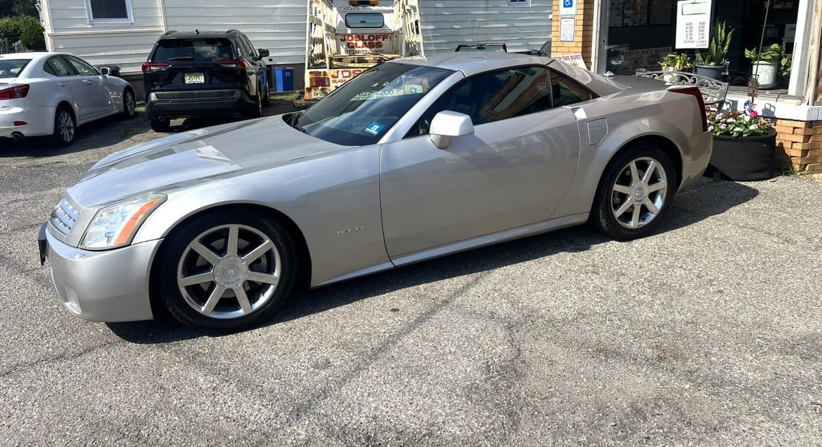 2004 Cadillac XLR Convertible thumbnail 4