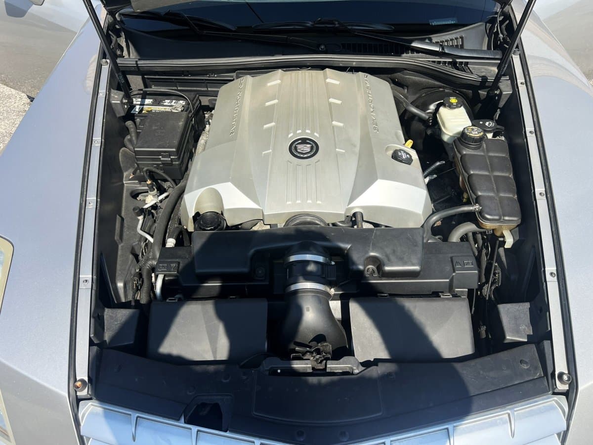 2004 Cadillac XLR Convertible thumbnail 24